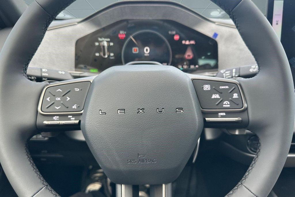 صورة 10 لـ 2026 Lexus ES 350E PREMIUM