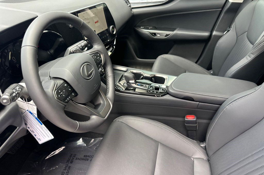2026 Lexus NX 350 PREMIUM — фото 4