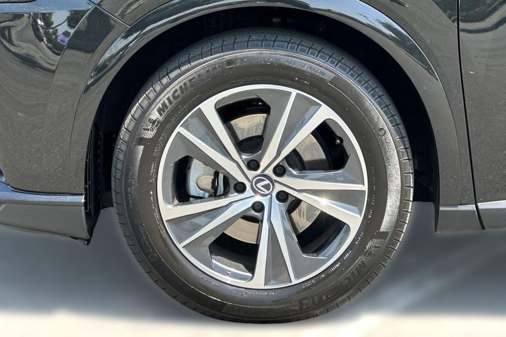 صورة مصغرة 12 لـ 2024 Lexus RX 350 BASE