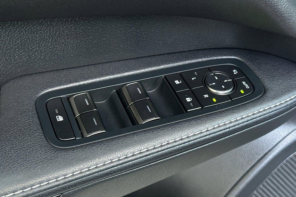 صورة مصغرة 13 لـ 2024 Lexus RX 350 BASE