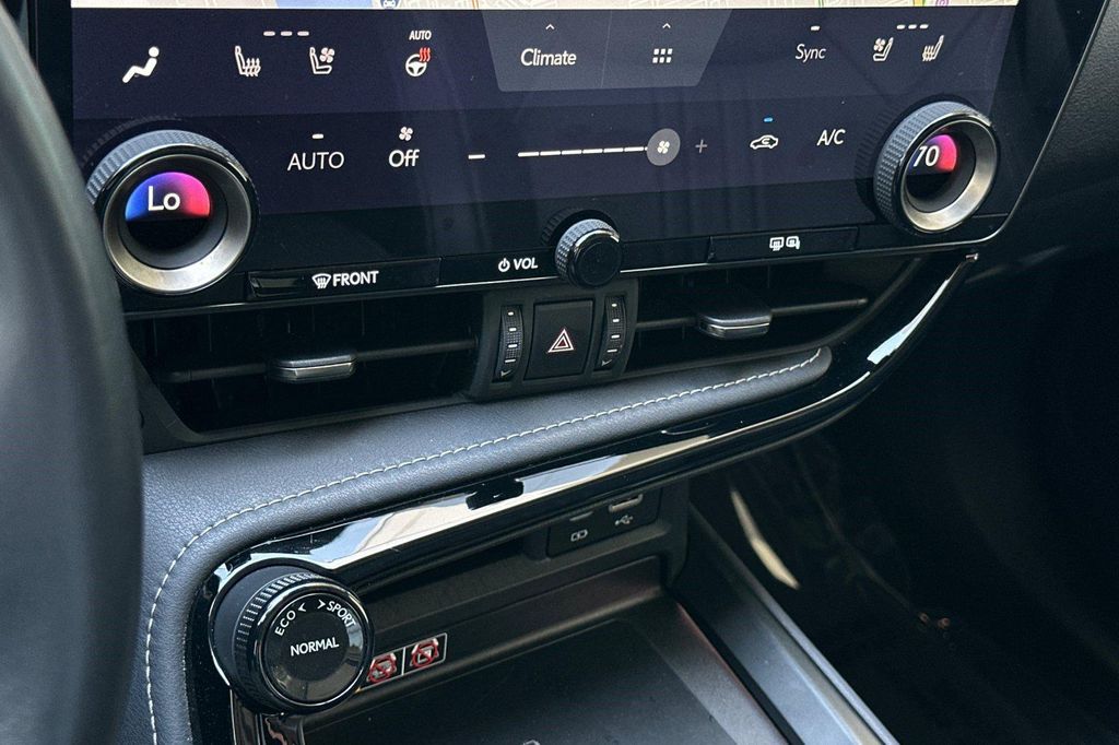 2025 Lexus NX 350H PREMIUM 缩略图 18