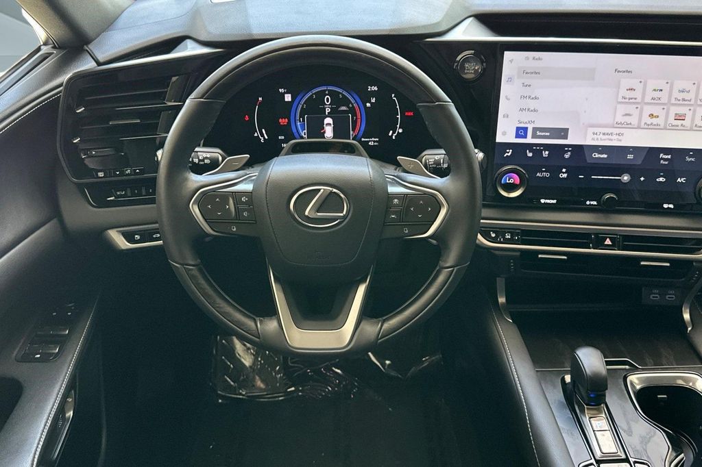 صورة مصغرة 30 لـ 2024 Lexus RX 350 BASE