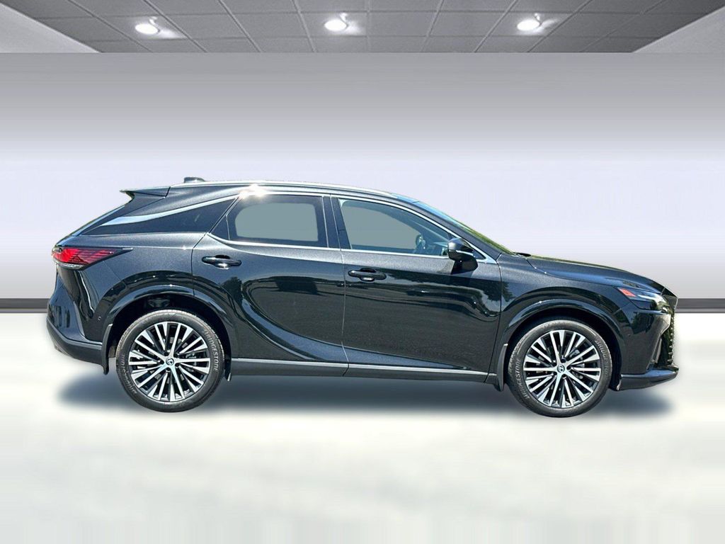 صورة 7 لـ 2024 Lexus RX 350 PREMIUM PLUS