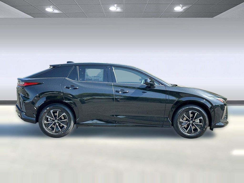 صورة 7 لـ 2026 Lexus NX 350 PREMIUM