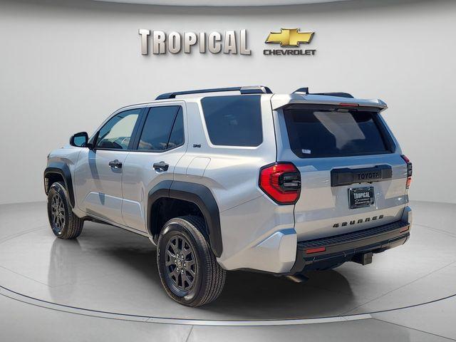 TOYOTA 4RUNNER - 2