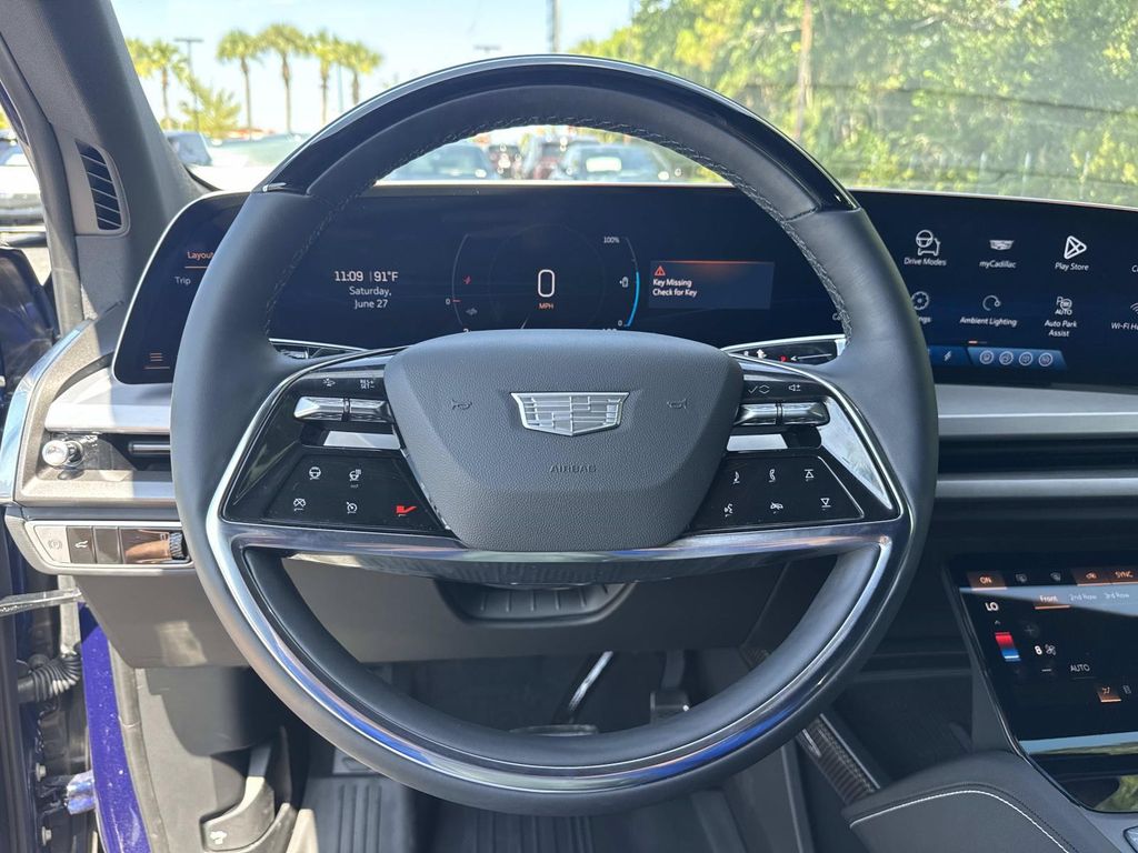 صورة 15 لـ 2026 Cadillac VISTIQ SPORT