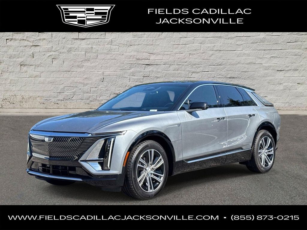New 2026 Cadillac LYRIQ Luxury
