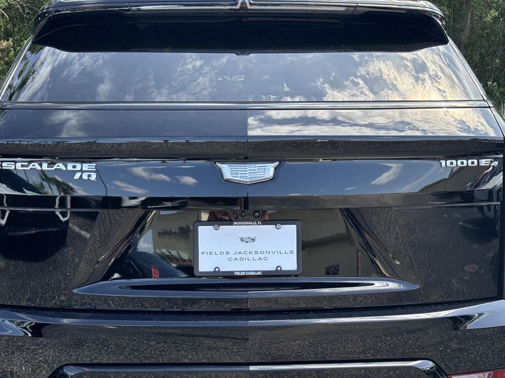 2026 Cadillac ESCALADE IQ LUXURY 照片 10