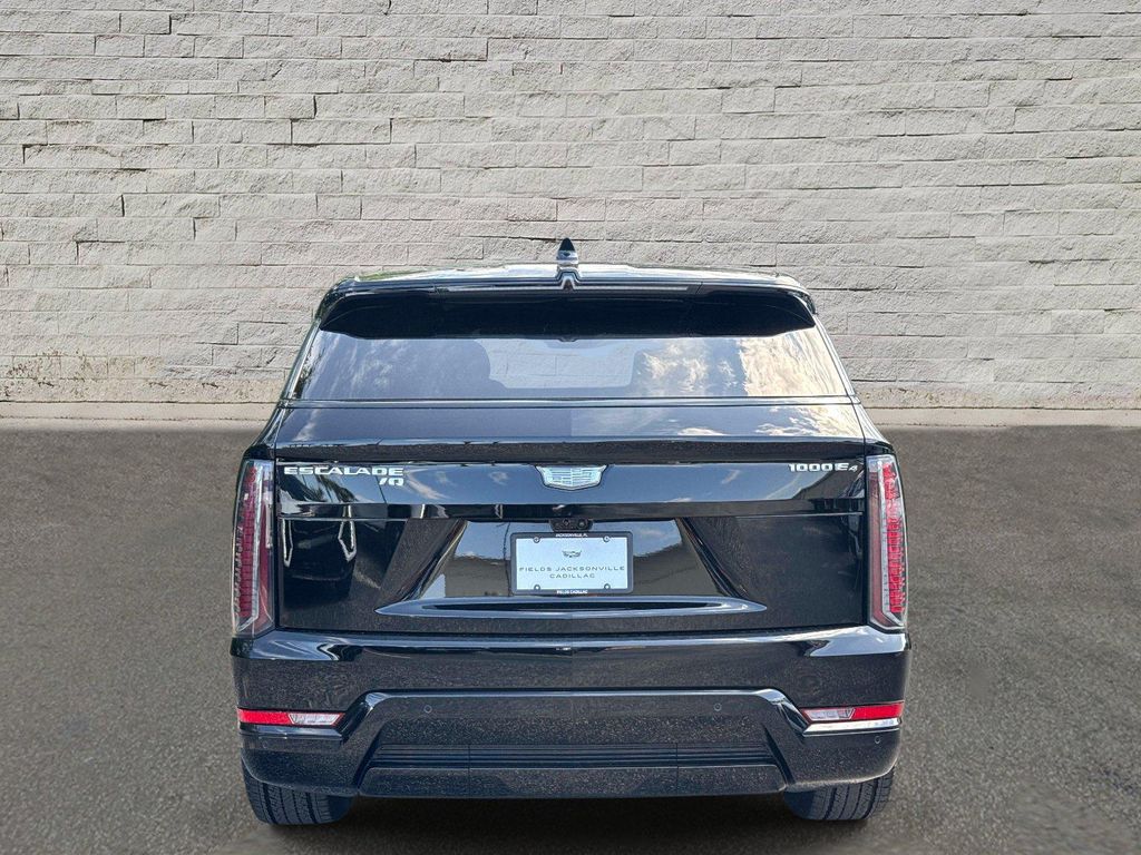 2026 Cadillac ESCALADE IQ LUXURY — фото 4