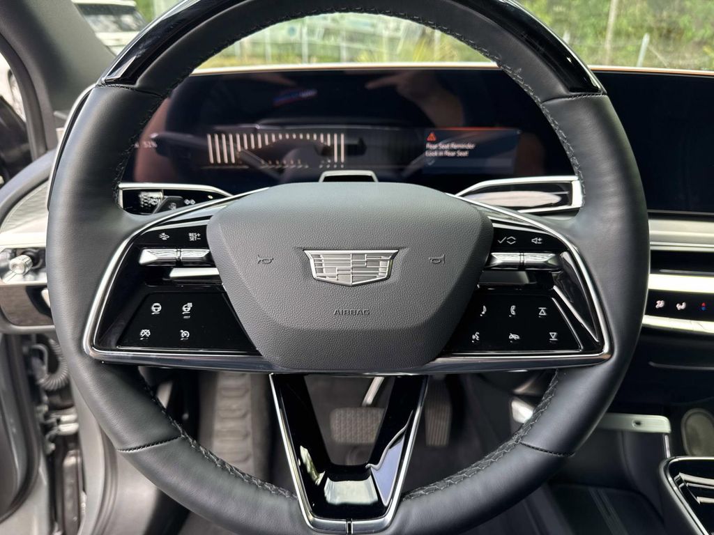 2026 Cadillac LYRIQ SPORT — миниатюра 21
