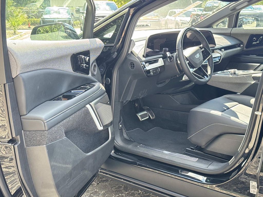 2026 Cadillac OPTIQ LUXURY 缩略图 13