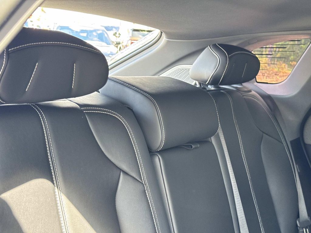 2026 Cadillac OPTIQ LUXURY 缩略图 26