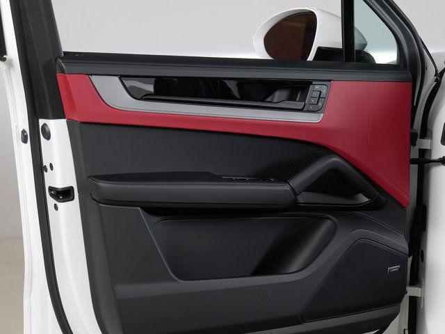 صورة مصغرة 28 لـ 2026 Porsche CAYENNE S