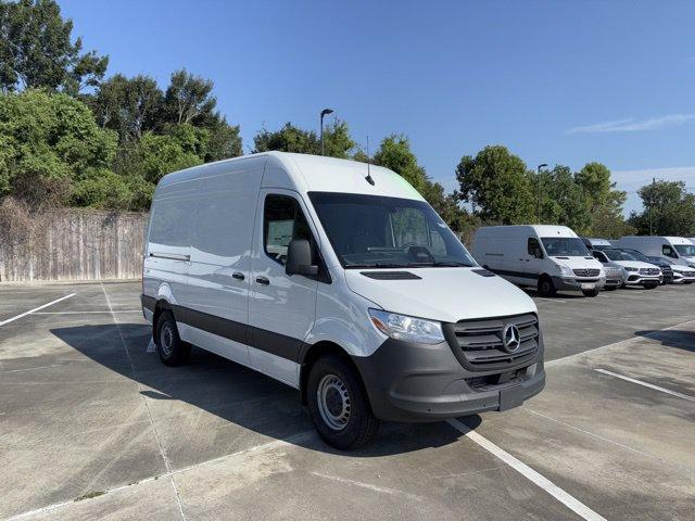 New 2025 Mercedes-Benz Sprinter 2500 Standard Roof