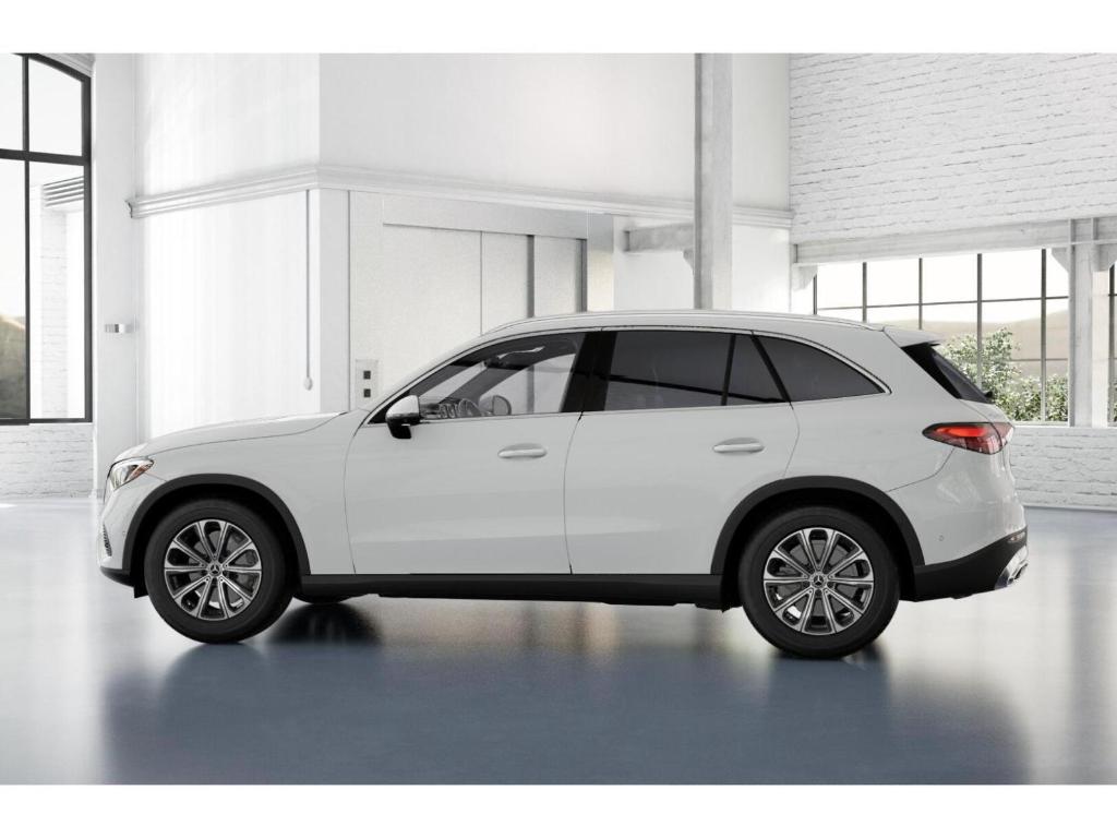 2026 Mercedes-BENZ GLC thumbnail 32