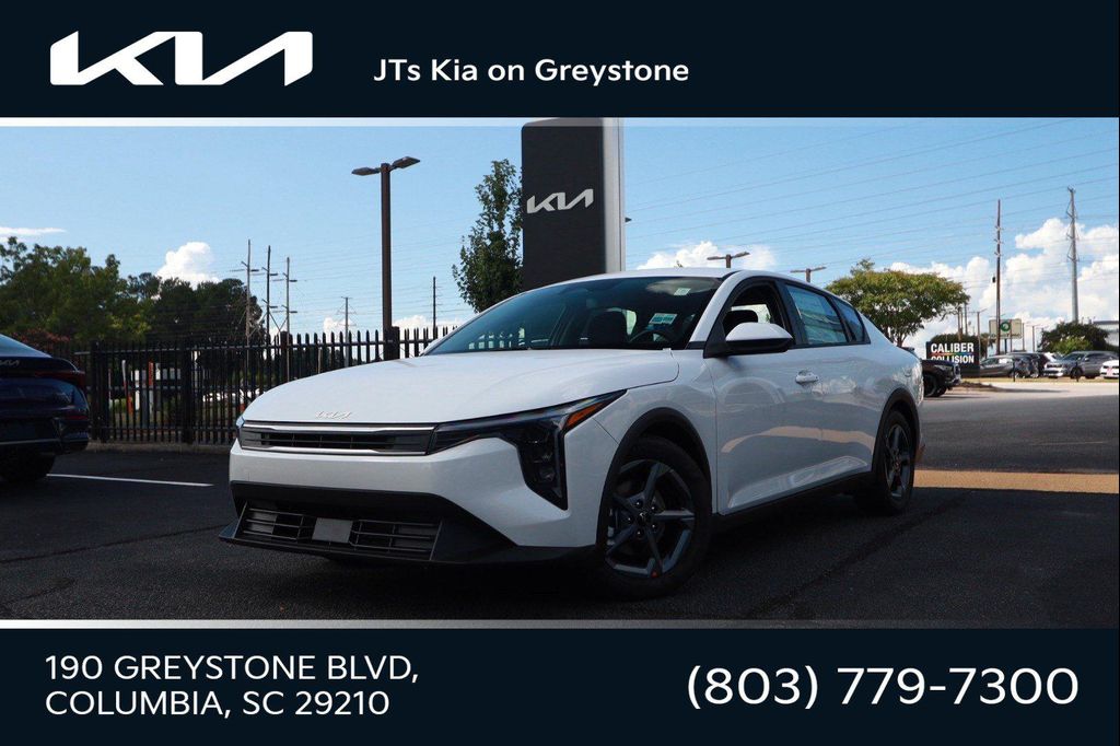 New 2026 Kia K4 LXS