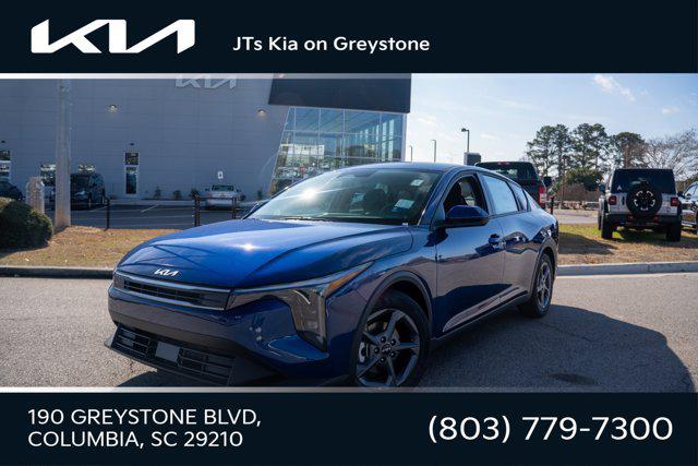New 2025 Kia K4 LXS