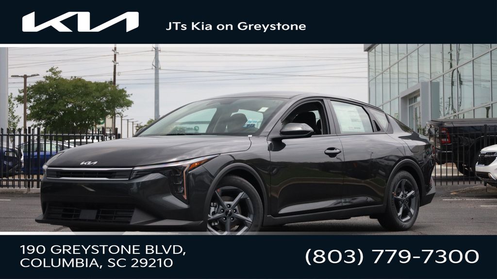 New 2026 Kia K4 LXS