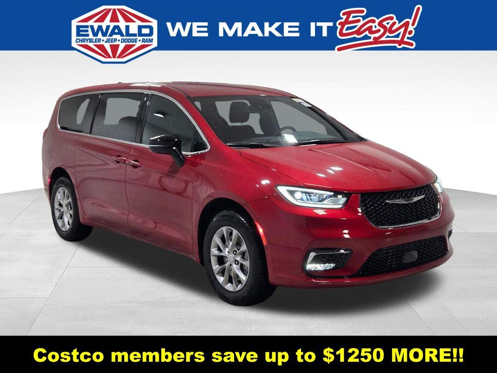 New 2026 Chrysler Pacifica Select