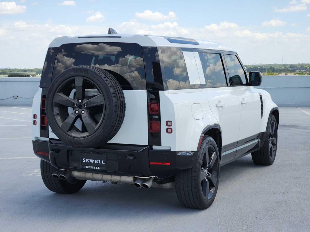 صورة 5 لـ 2025 LAND Rover DEFENDER 110 P500 X-DYNAMIC SE