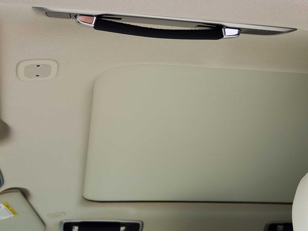 صورة مصغرة 24 لـ 2026 LAND Rover RANGE ROVER P550E SE