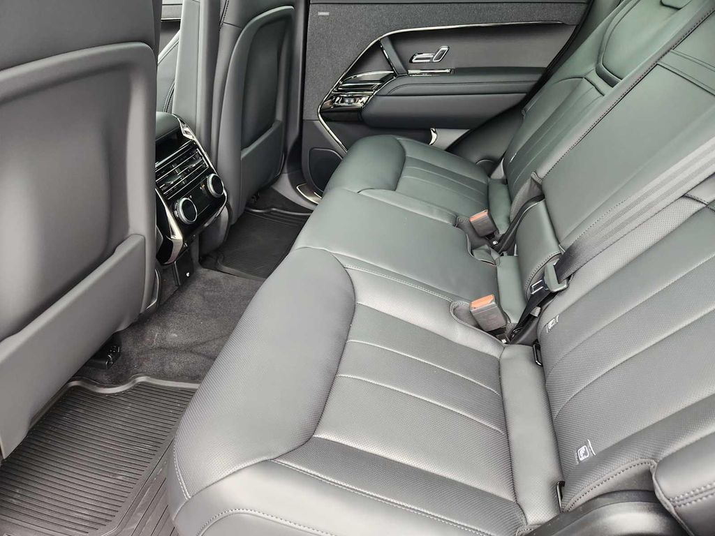 صورة مصغرة 28 لـ 2026 LAND Rover RANGE ROVER SPORT SE