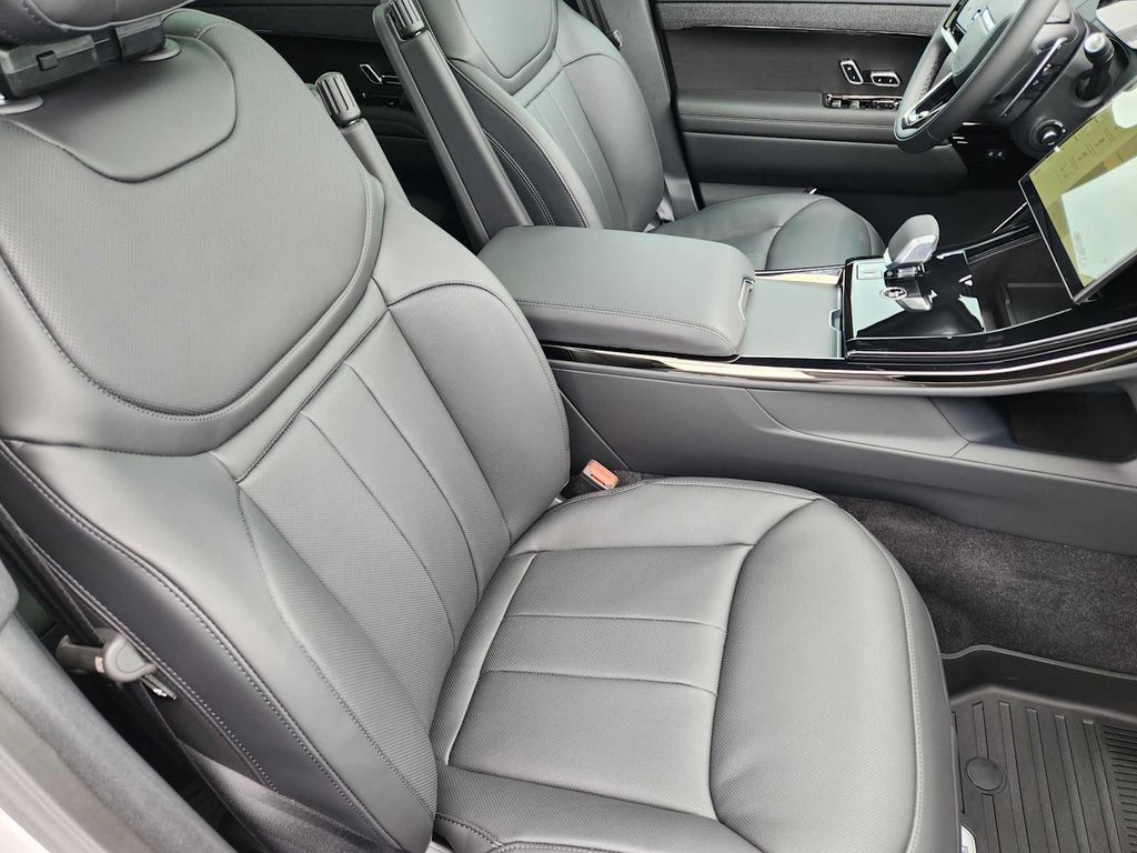 صورة مصغرة 13 لـ 2026 LAND Rover RANGE ROVER SPORT SE