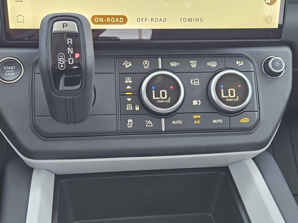 2026 LAND Rover DEFENDER P300 S 缩略图 18