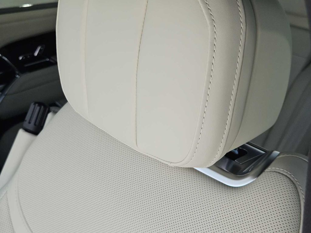 2026 LAND Rover RANGE ROVER P400 SE 7 SEAT — миниатюра 14