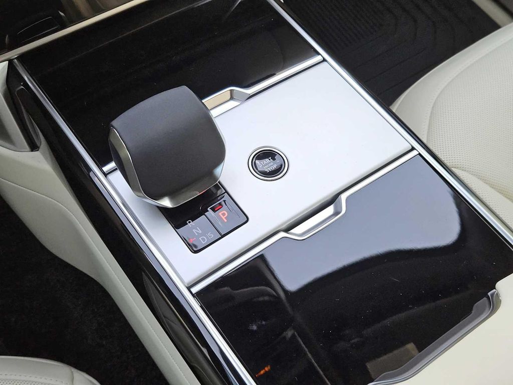 2026 LAND Rover RANGE ROVER P400 SE 7 SEAT — миниатюра 18