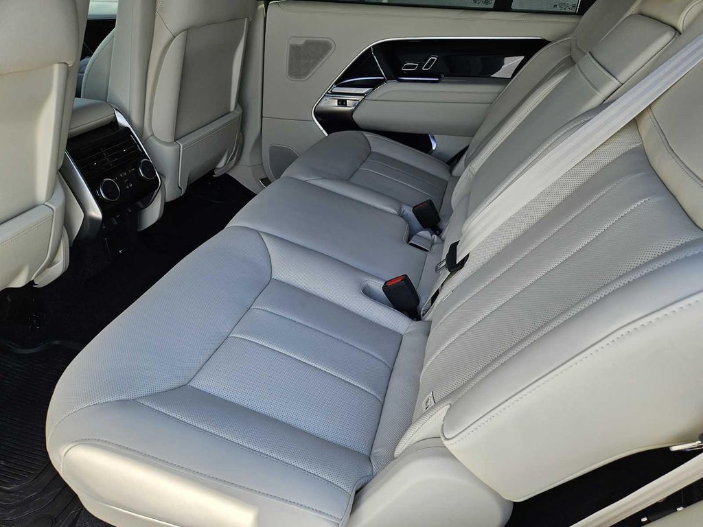 2026 LAND Rover RANGE ROVER P400 SE 7 SEAT — миниатюра 29