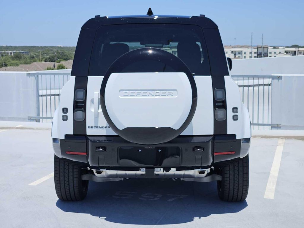 صورة 6 لـ 2026 LAND Rover DEFENDER P400 X-DYNAMIC SE