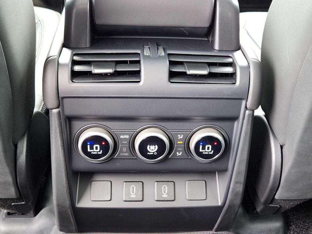 2026 LAND Rover DEFENDER P400 X-DYNAMIC SE — миниатюра 31