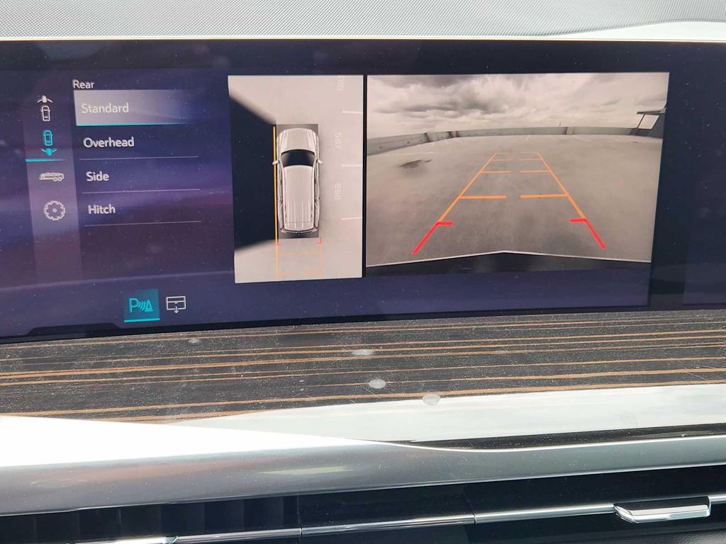 2025 Cadillac ESCALADE PREMIUM LUXURY 缩略图 18