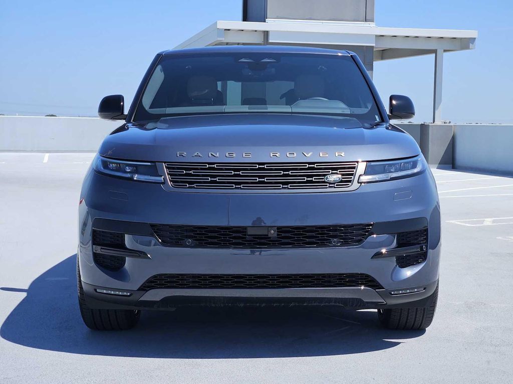صورة 2 لـ 2026 LAND Rover RANGE ROVER SPORT SE