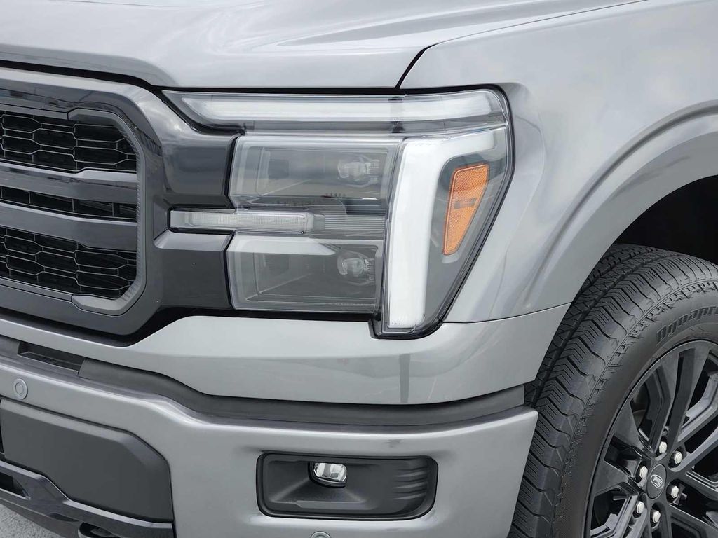 FORD F-150 LARIAT - 8