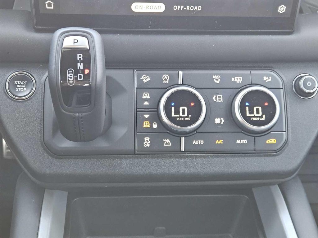 2025 LAND Rover DEFENDER 110 P400 X — миниатюра 18
