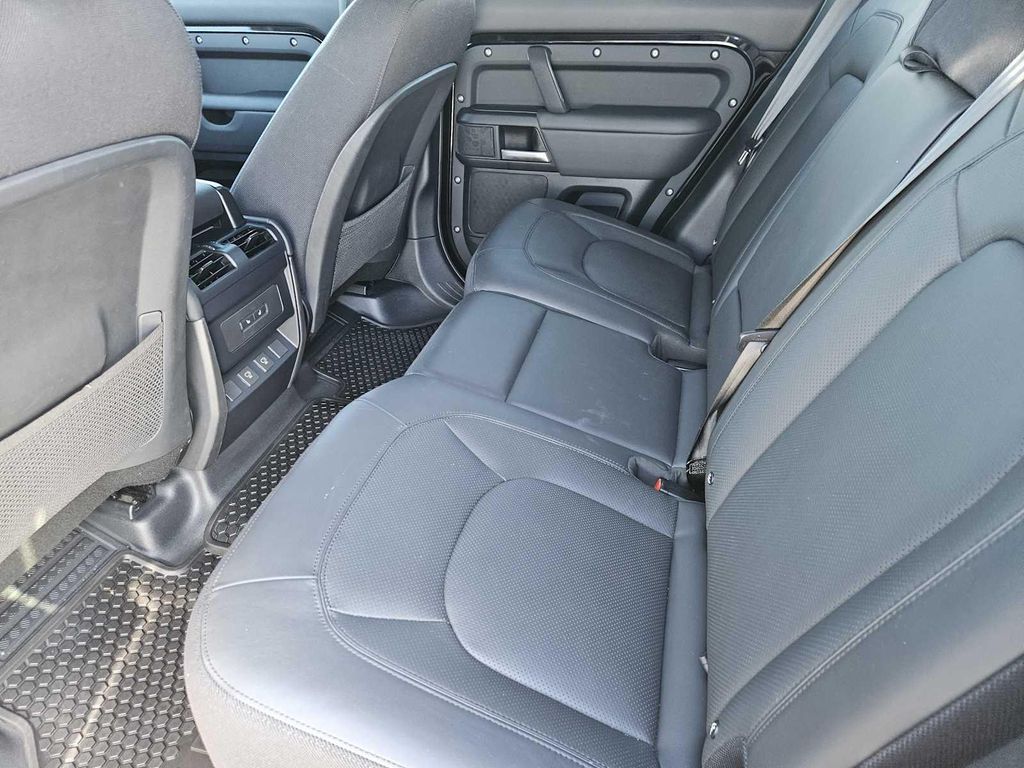 2025 LAND Rover DEFENDER 110 P400 X — миниатюра 29