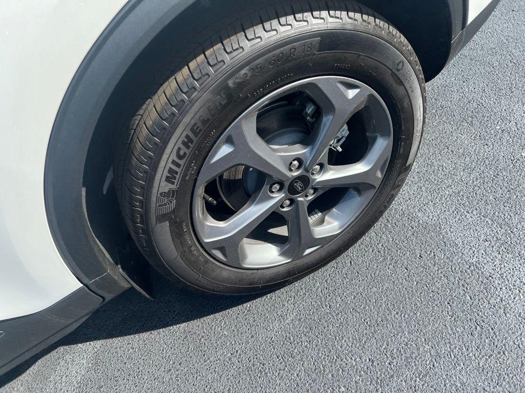 صورة مصغرة 10 لـ 2025 FORD ESCAPE ST-LINE