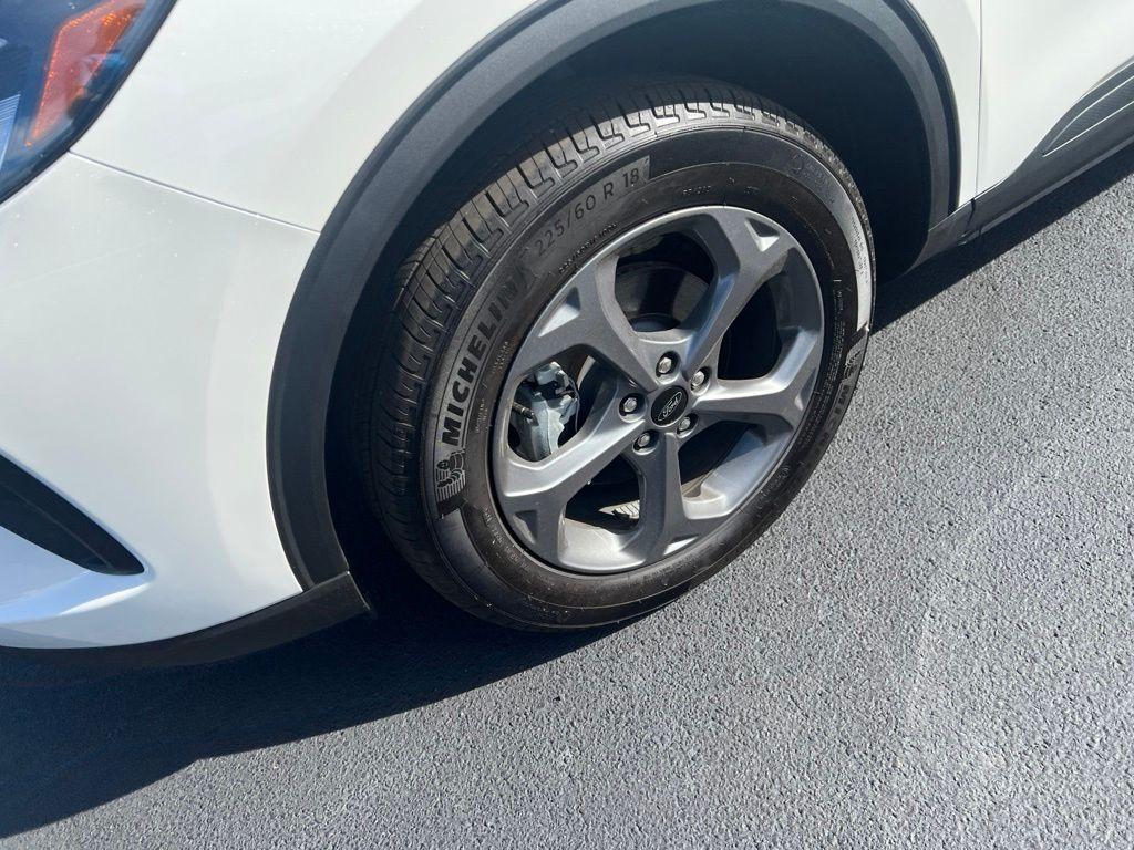 صورة مصغرة 9 لـ 2025 FORD ESCAPE ST-LINE
