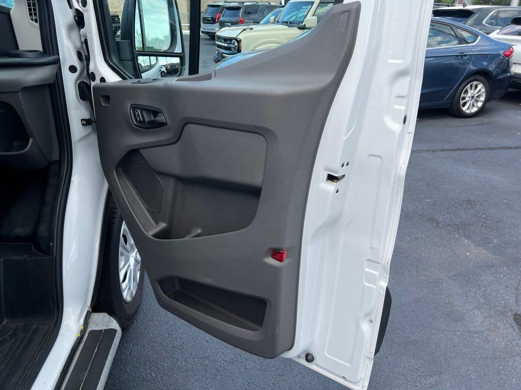 2025 FORD TRANSIT-250 BASE — миниатюра 17