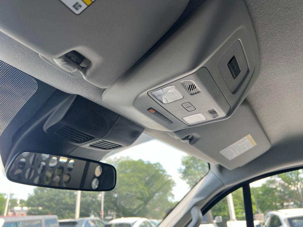 صورة مصغرة 30 لـ 2025 FORD TRANSIT-250 BASE