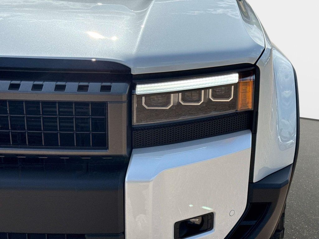 TOYOTA LAND CRUISER - 9