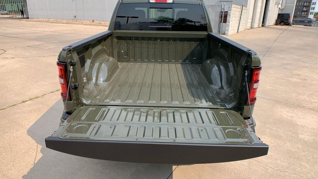 2026 RAM 1500 EXPRESS — миниатюра 25