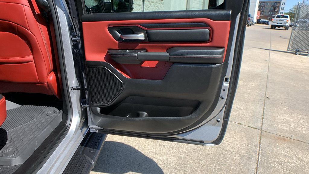 صورة مصغرة 25 لـ 2025 RAM 1500 REBEL
