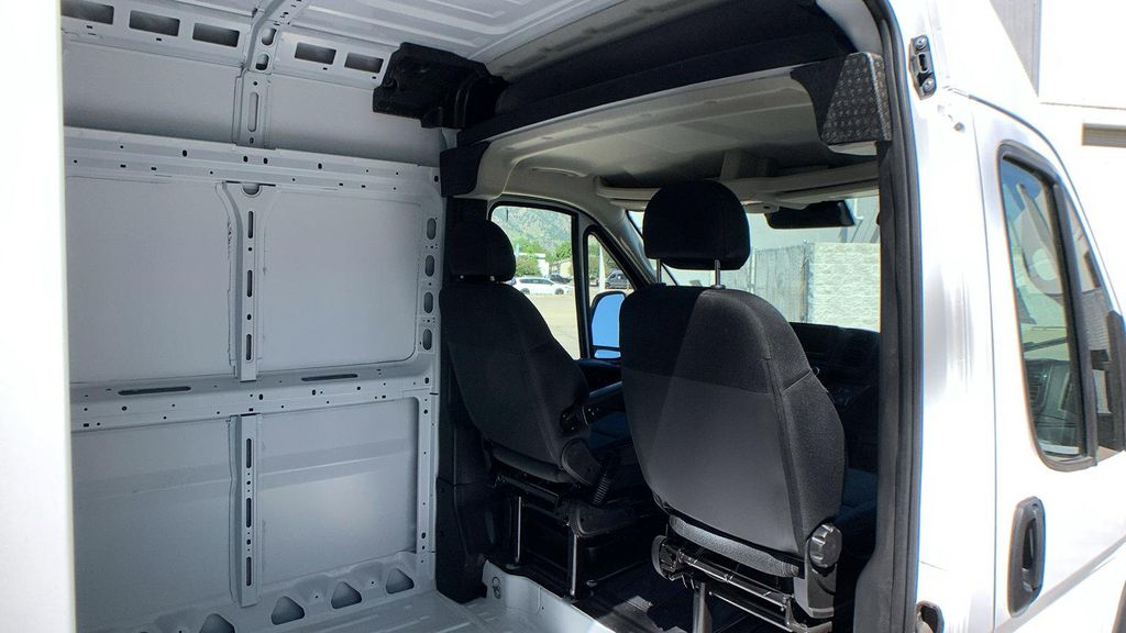 2026 RAM PROMASTER 2500 TRADESMAN thumbnail 25