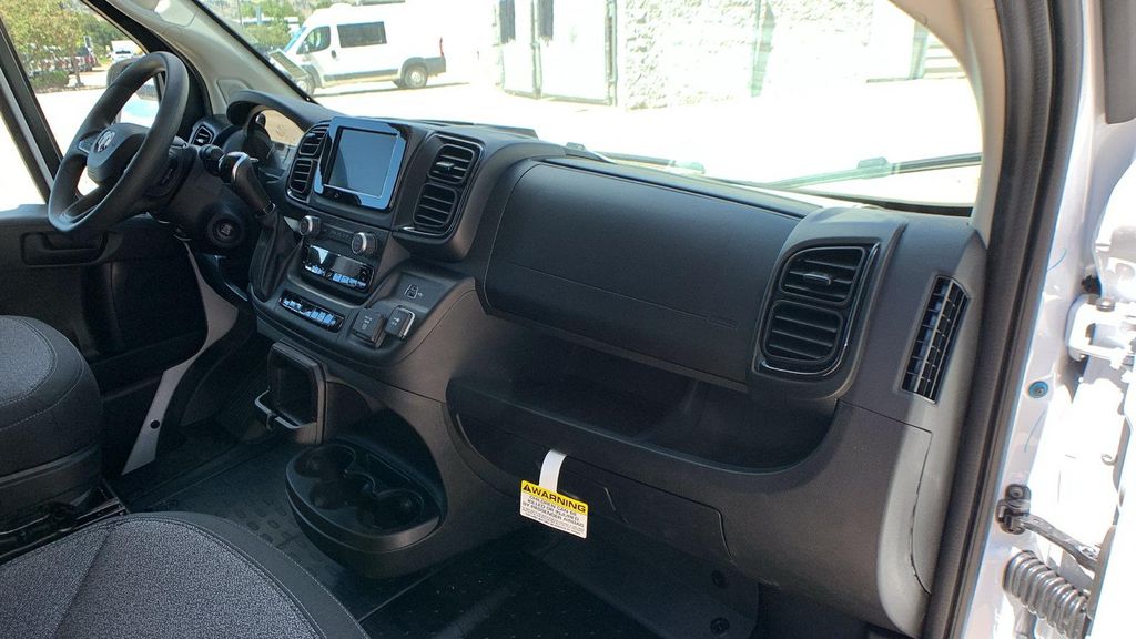 صورة مصغرة 23 لـ 2026 RAM PROMASTER 2500 TRADESMAN