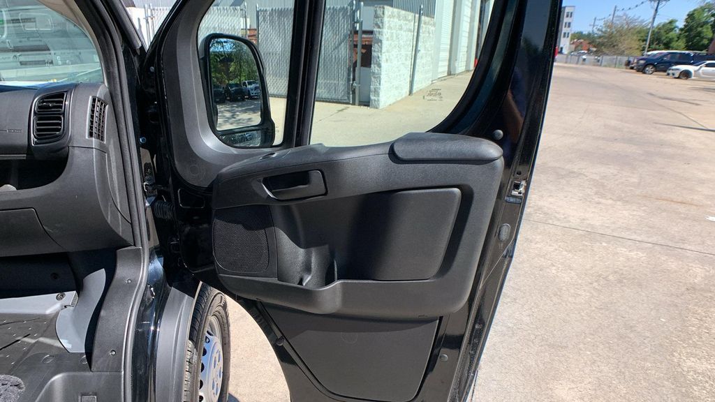 صورة مصغرة 23 لـ 2026 RAM PROMASTER 2500 TRADESMAN
