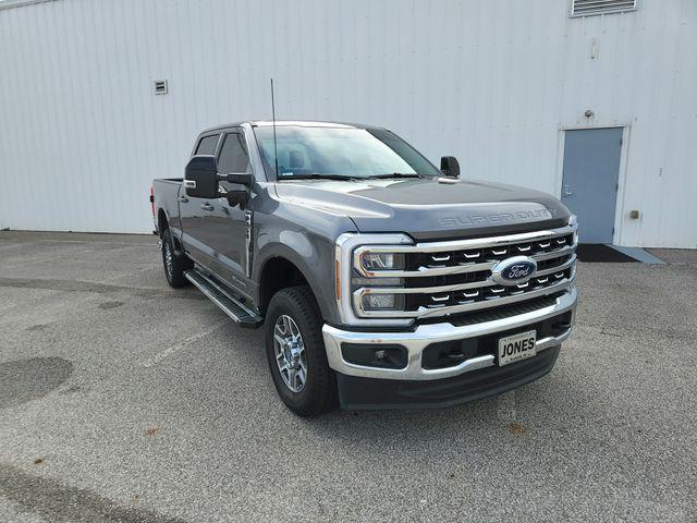 2025 FORD F-250 LARIAT 照片 3