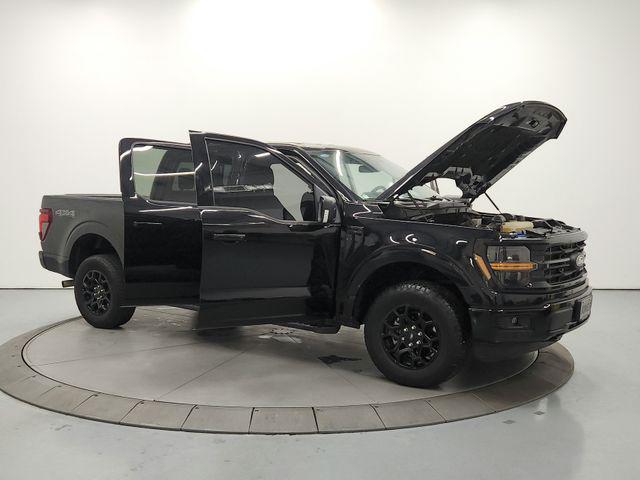 صورة 9 لـ 2024 FORD F-150 XLT